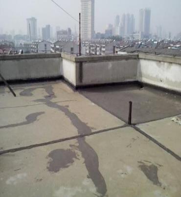 红桥漏水维修 楼顶漏水是什么原因，楼顶漏水维修方法是什么?